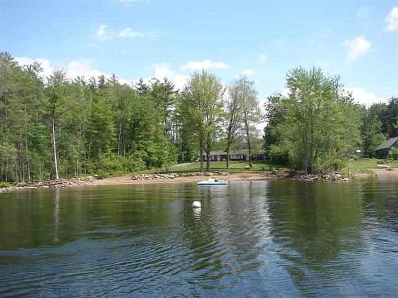 3rd image of 895 S SHORE Road