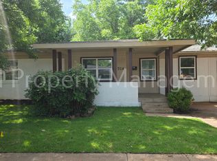 314 16th St W, Irving, TX 75060