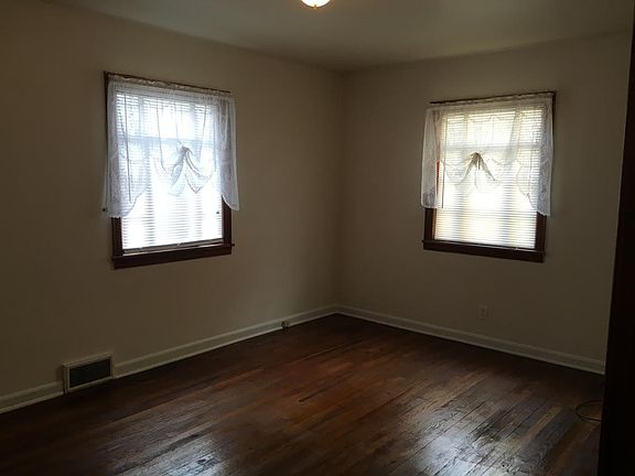 Bedroom #1