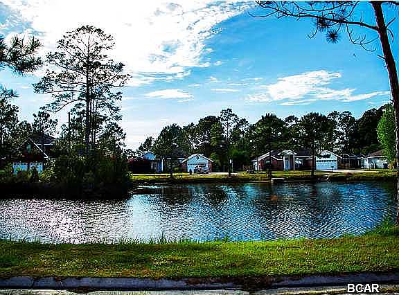 2nd image of 859 Plantation Way