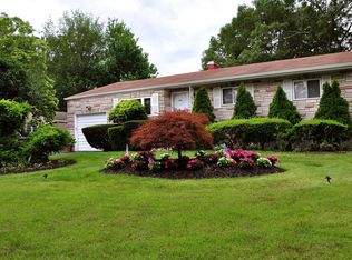 804 Commack Rd, Brentwood, NY 11717