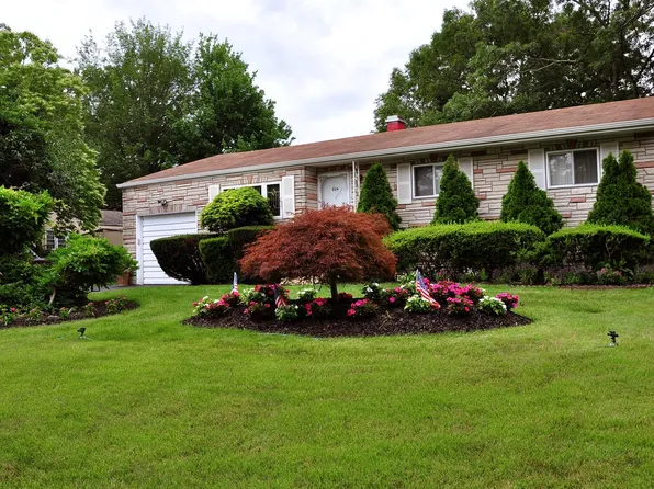 804 Commack Road, Brentwood, NY 11717