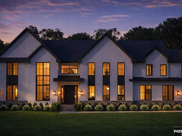 3 Central Ave, Demarest, NJ 07627