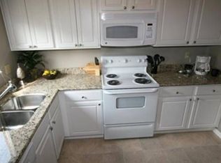921 Deacon Cir, Columbus, OH 43214