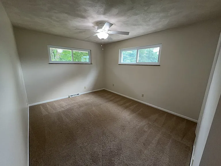8221 Sunburst Dr — Photo 10
