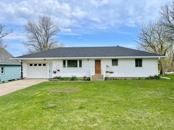 410 E Cottonwood St, Springfield, MN 56087