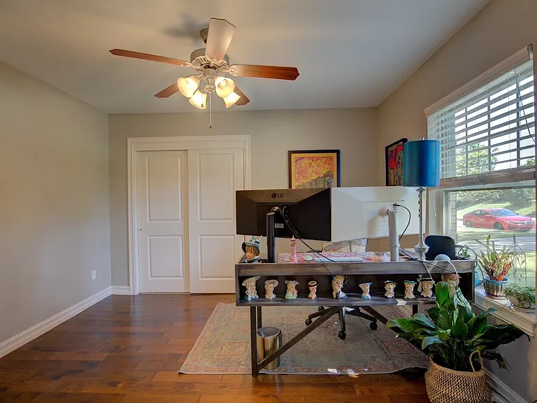 front bedroom/ office