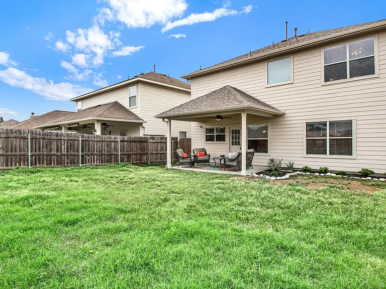 19103 Bressingham Dr — Photo 32