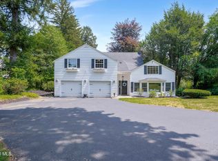 17 Birch Hill Rd, Albany, NY 12211