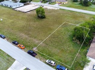 620/702 SE 7th St, Cape Coral, FL 33990
