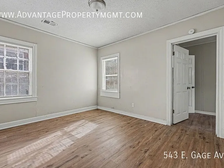 543 E Gage Ave — Photo 15