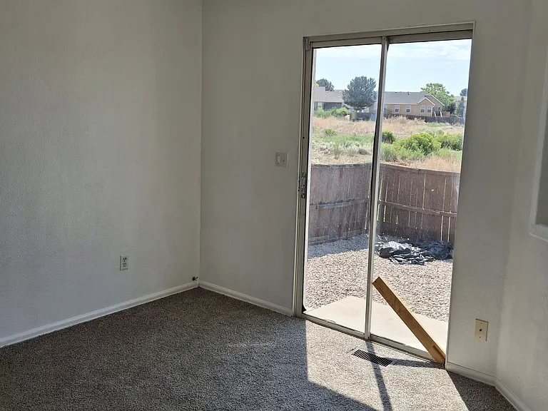 908 S Harmony Dr — Photo 9