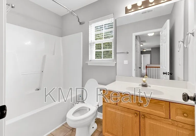 5010 Bellville Ct — Photo 14