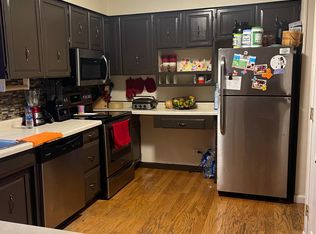 642 Dordan Ct, Gurnee, IL 60031