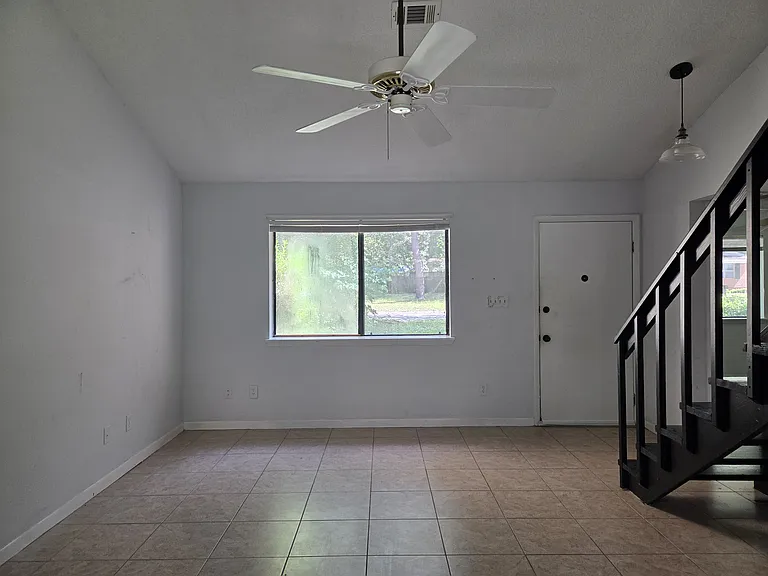6400 Long St #4 — Photo 2