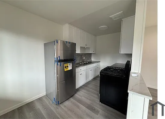 12817 Barbara Ann St #5 — Photo 4