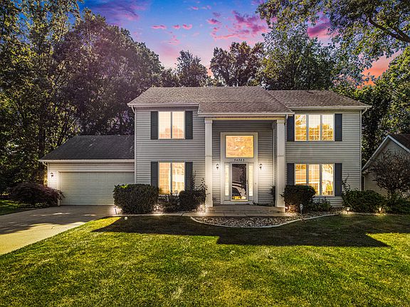 2nd image of 54583 White Tail Dr