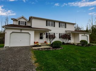 6181 Old Beattie Rd, Lockport, NY 14094