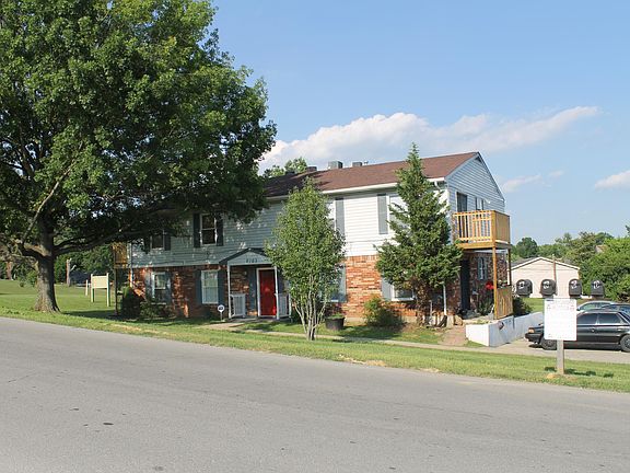 3rd image of 9703 Lamborne Blvd #A