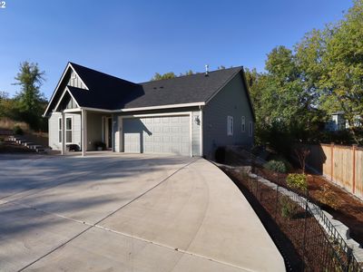 2999 NW 2nd St, McMinnville, OR, 97128