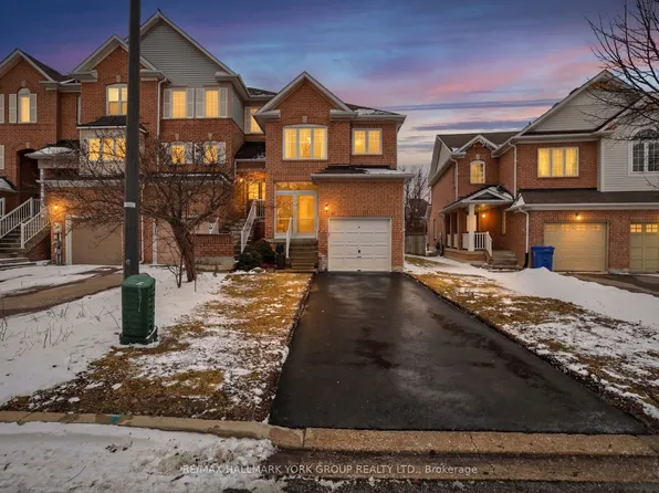 41 Baywell Cres, Aurora, ON L4G 7M8