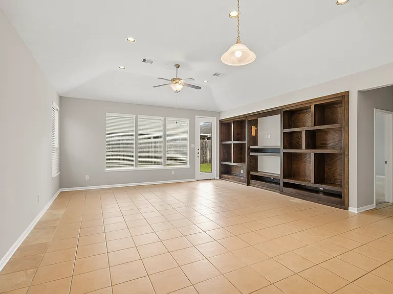 16430 Sheffield Run Dr — Photo 14