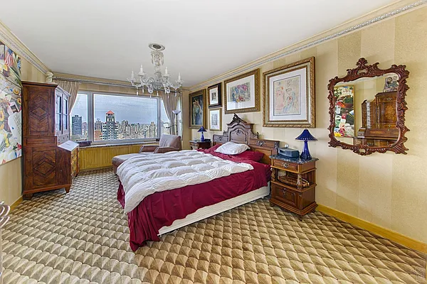 Sold by Halstead Real Estate | media 6