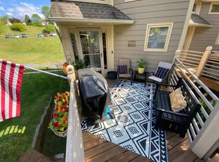 14001 Queens Harbor Rd, Charlotte, NC 28278