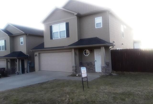 1st image of 737 Griggs Pl