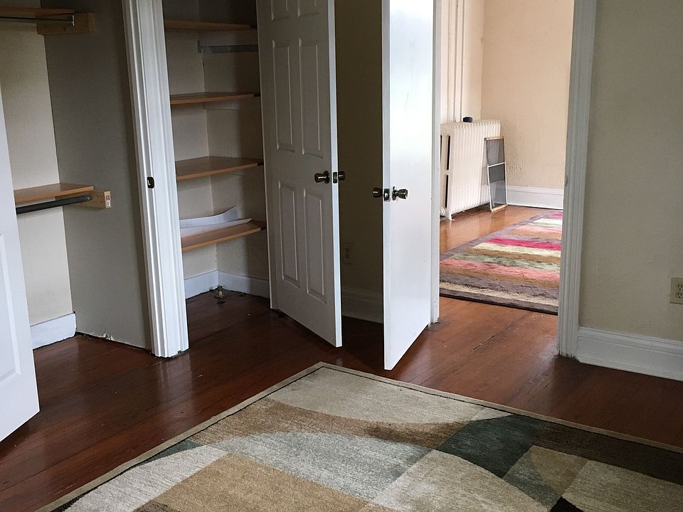 2nd image of 104 Carlisle St APT 3
