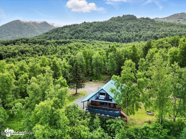 22032 Spring Creek Ln, Chugiak, AK 99567
