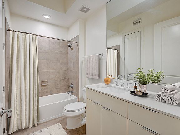 5th image of 717 Riverside Dr #206