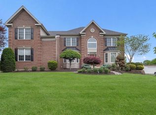 1715 Foxwood Dr, Jamison, PA 18929