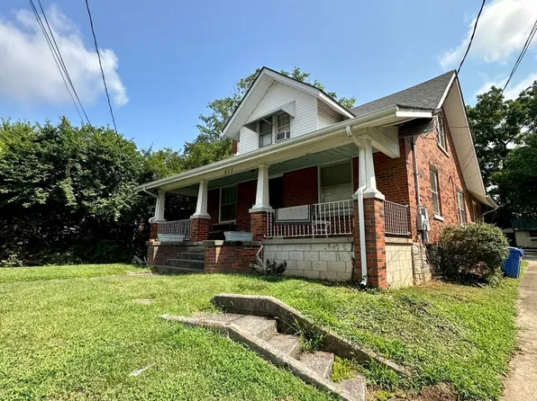 415 Pyke Rd, Lexington, KY 40504
