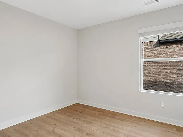 4791 W Folsom St — Photo 13