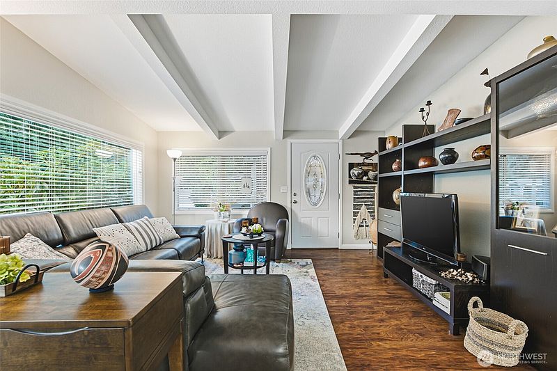 5th image of 12510 123rd Street Ct E #33
