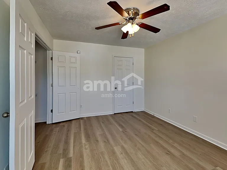 2840 Meadow Gln — Photo 18