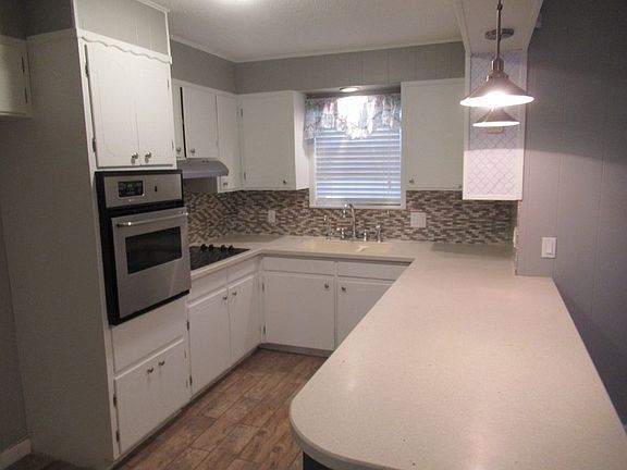 5th image of 3301 Tanglewood Dr