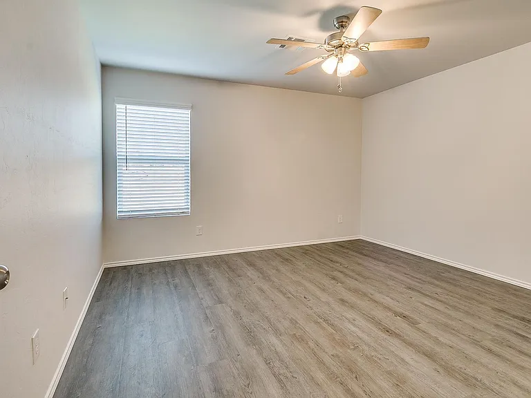 9627 Glover River Dr — Photo 13