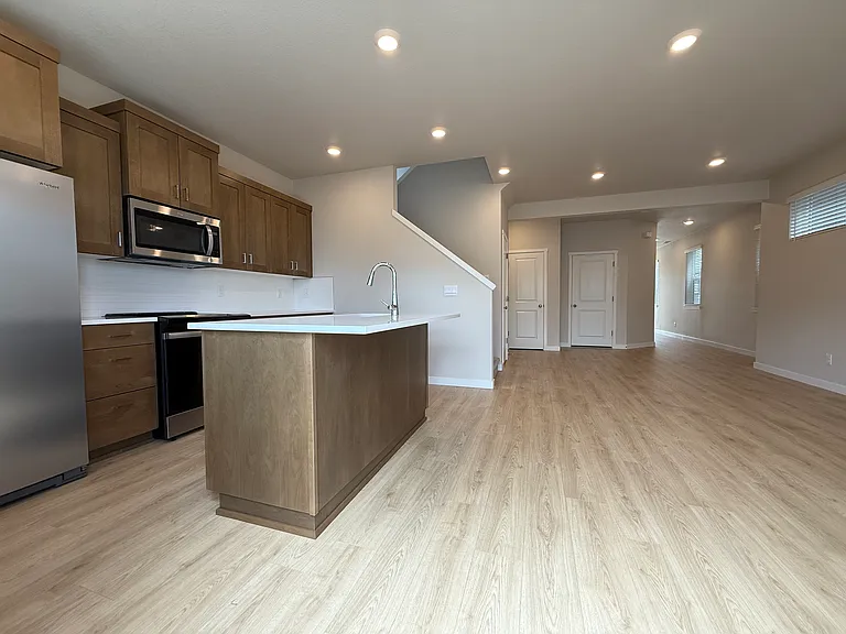 3558 SW Battaglia Ave — Photo 8