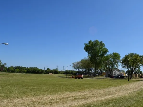 43207 N Delany Rd, Zion, IL 60099