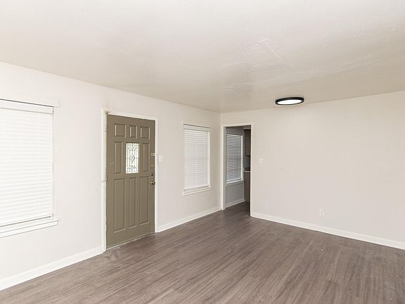 5th image of 4518 Kosarek Dr