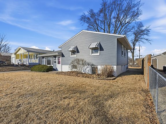 2nd image of 2136 N Gayman Ave