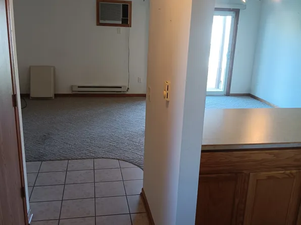 585 Kelvington Dr #3, Sun Prairie, WI 53590