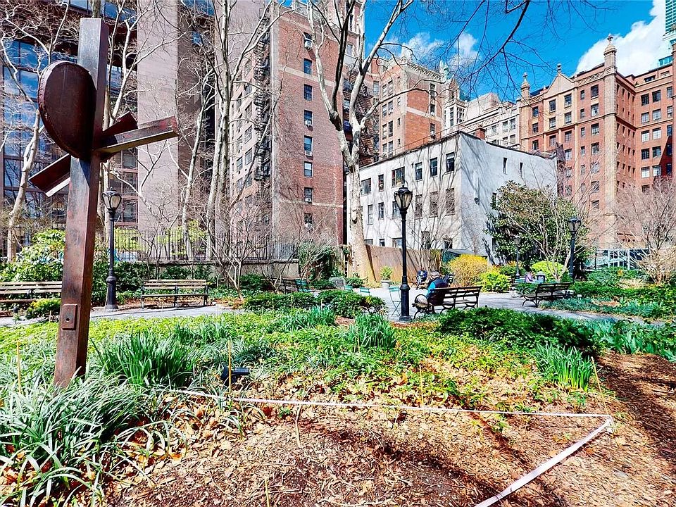 1st image of 321 E 43rd St APT 1011