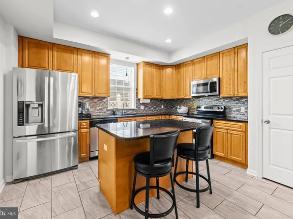 1619 Riegel St, Hellertown, PA 18055
