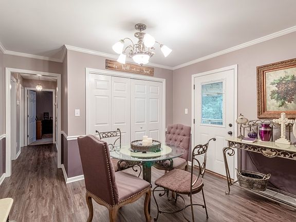 4th image of 1806 Apex Dr