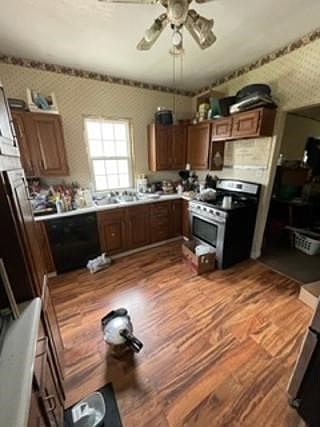 2nd image of 1018 D Ave NW