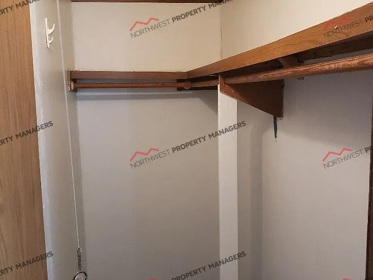 2495 NE Kresky Ave — Photo 19