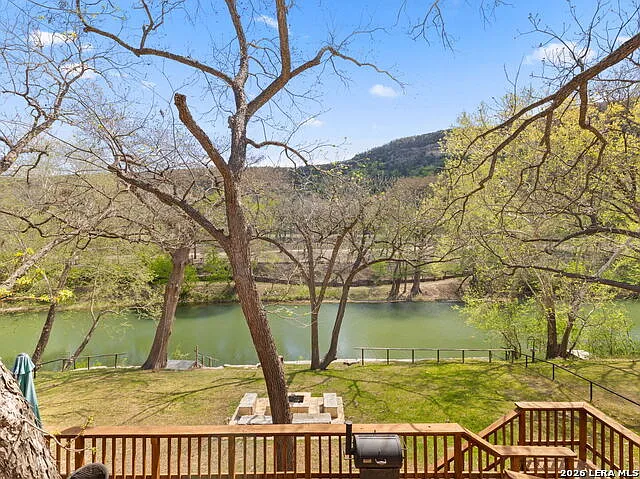3 bed, 2.0 bath, 2130 sqft, $3,500 — Photo 3